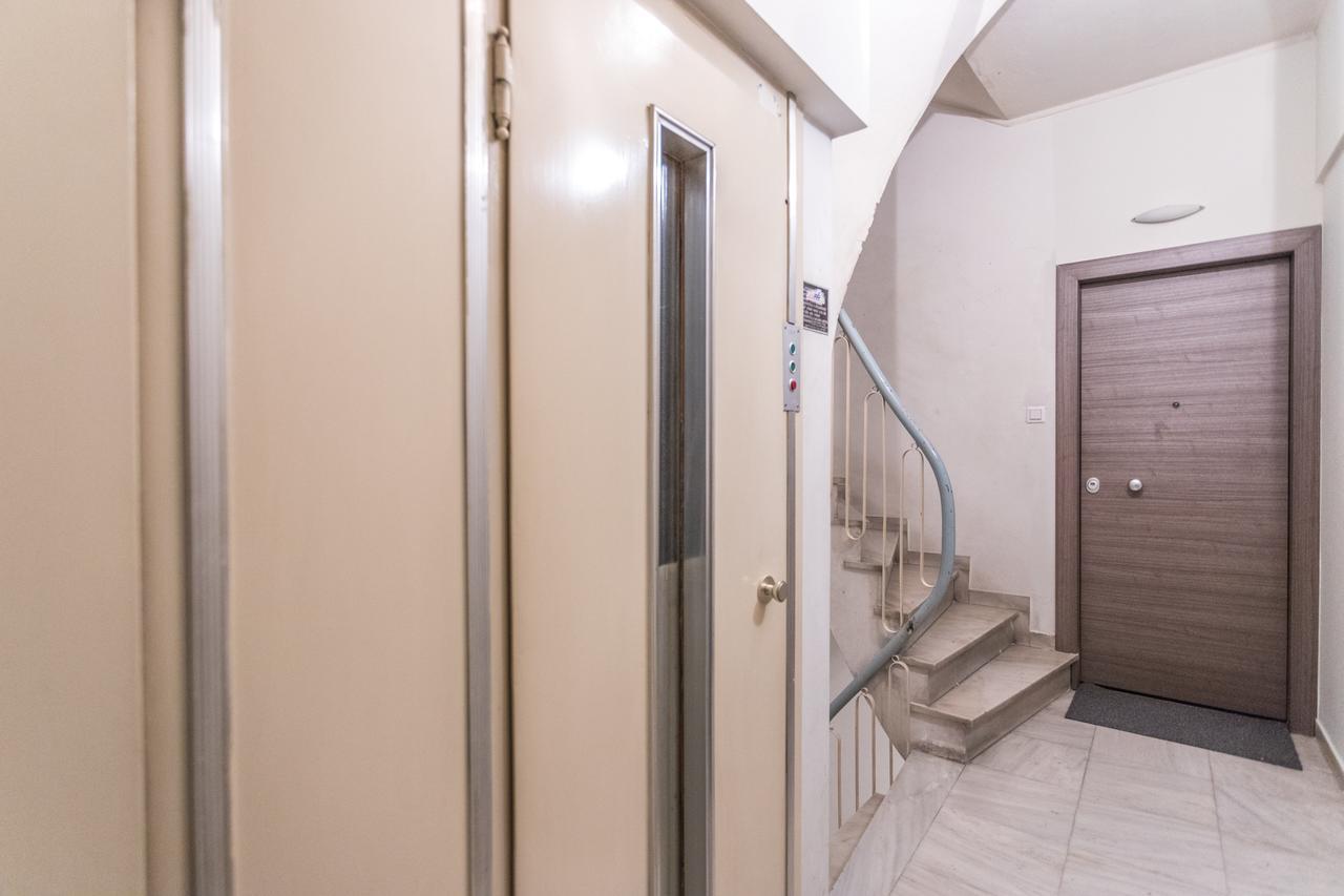 شقة Hiend 4Th Floor 1Bdr أثينا المظهر الخارجي الصورة